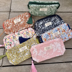 TROUSSES FLEURIES AMOUR